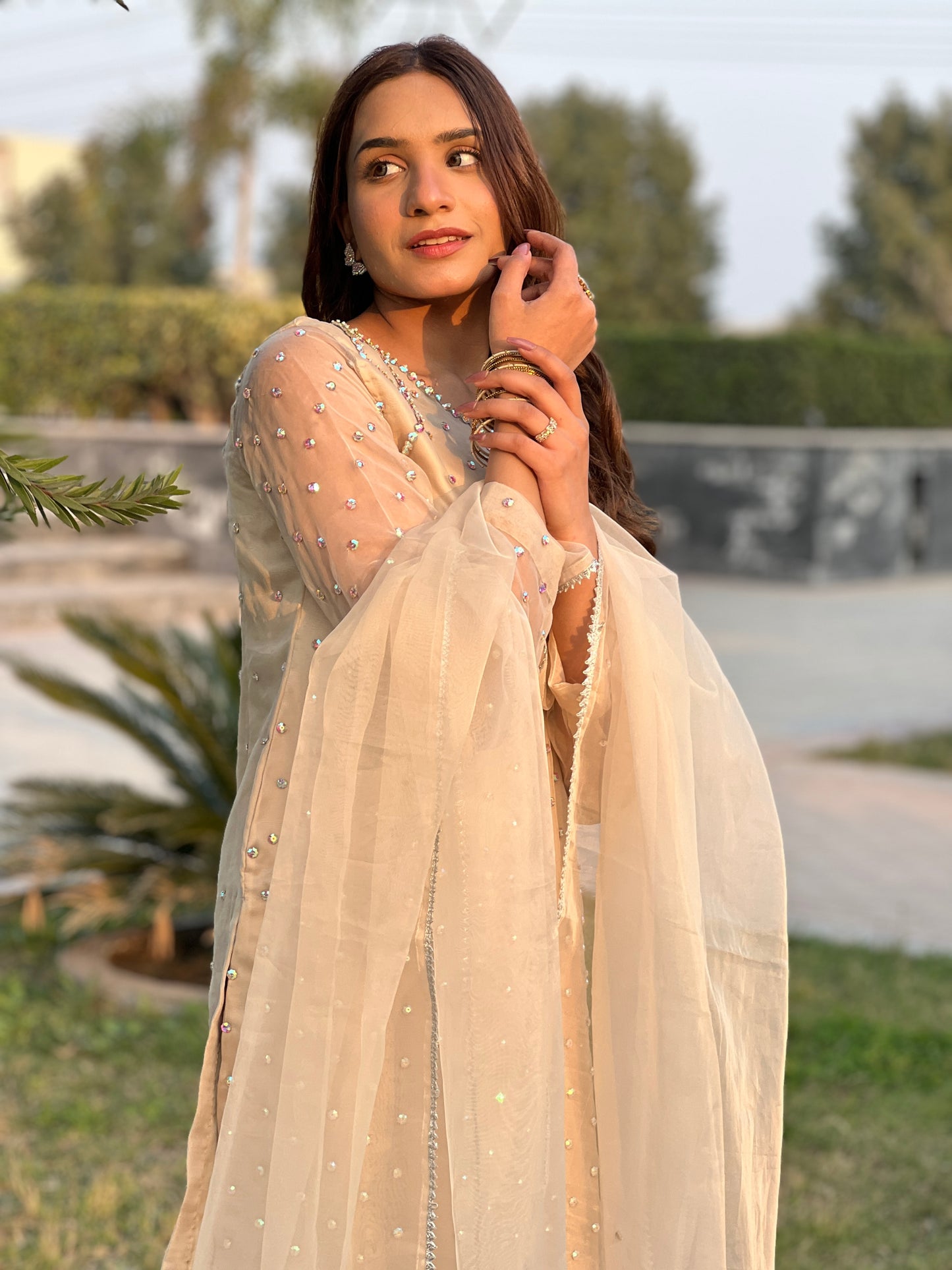 VOGUE ORGANZA-COLLECTION BEIGE STITCH