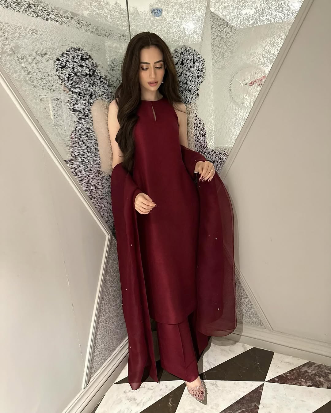 VOGUE SILK-COLLECTION FARSHI MAROON STITCH