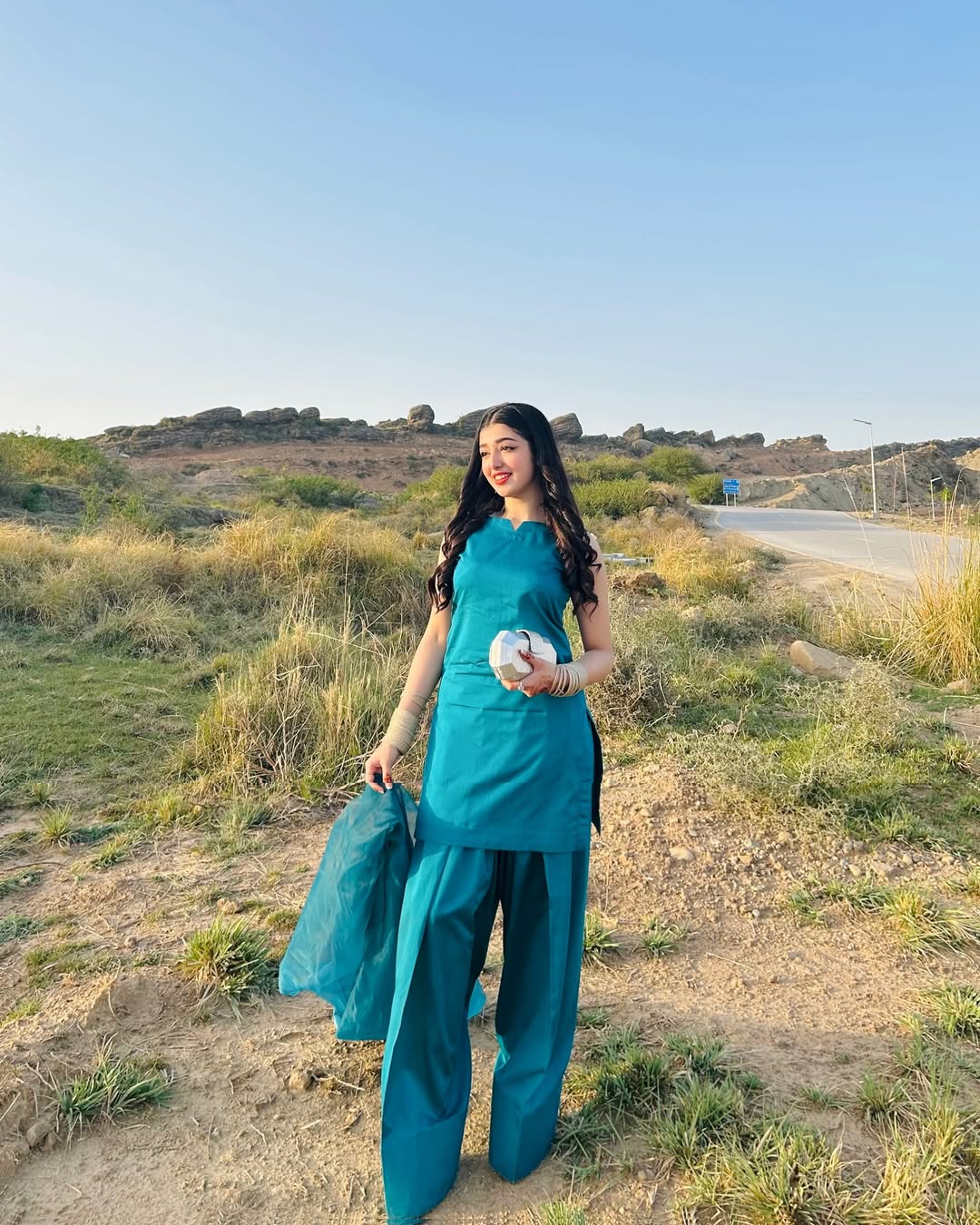 VOGUE LAWN-COLLECTION TEAL STITCH