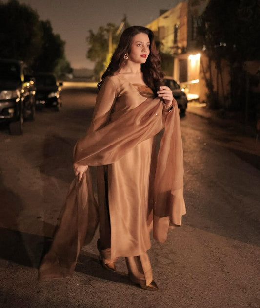 VOGUE SILK-COLLECTION FARSHI CARAMEL-BROWN STITCH
